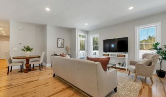 131 County Rd, Amherst, NH 03055