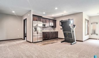 1820 W Thomas Cir, Brandon, SD 57005