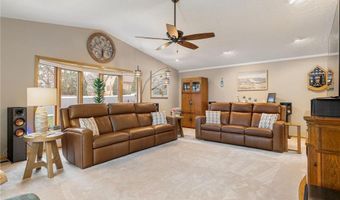 307 21st St NW, Austin, MN 55912