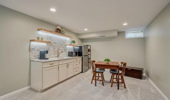 44120 MERRYWOOD Ct, Ashburn, VA 20147
