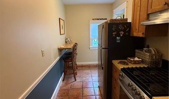 141 Coggeshall Ave, Newport, RI 02840