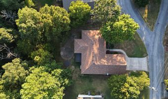 9 Piccadilly Ln, Bella Vista, AR 72714