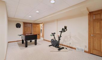 2917 E FALLCREEK Ln, Appleton, WI 54913