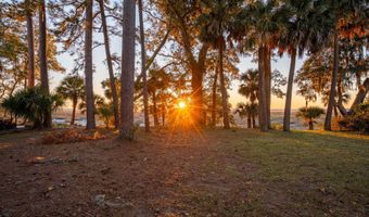 25 River Pl, Beaufort, SC 29906