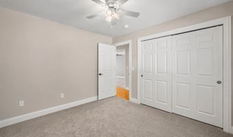 725 N Vista Dr, Algonquin, IL 60102