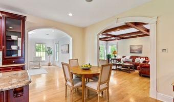 64 Warren Gln, Burlington, CT 06013