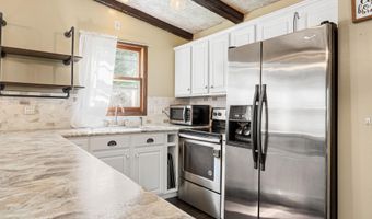 1304 Swanhill Dr, Albert Lea, MN 56007
