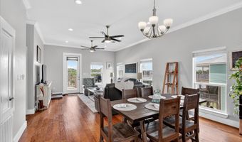 4032 Bank St, Bay St. Louis, MS 39520