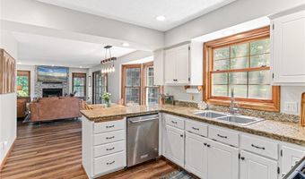12534 Dover Dr, Apple Valley, MN 55124