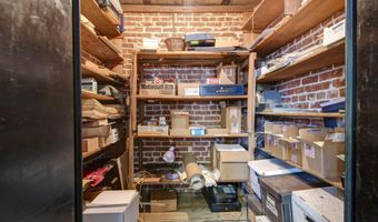 23 W Olive St, Aurora, MO 65605