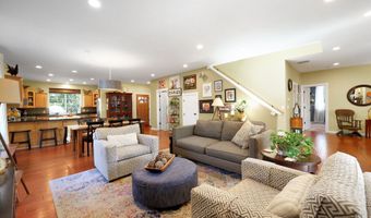 951 S St, Springfield, OR 97477