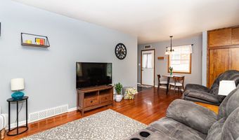 1621 Carroll Ave, Ames, IA 50010
