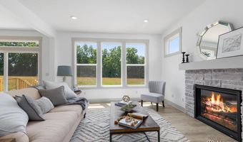 8284 Kettle Oak Dr, Alto, MI 49302