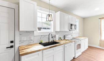 587 Robert Henry St, Macon, GA 31206