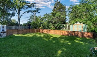8531 General Grant Ln, Affton, MO 63123
