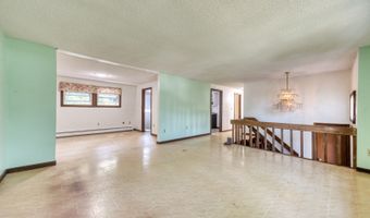 58 Towne Dr, Berlin, CT 06037