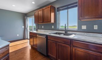 2020 S Lawson St, Aberdeen, SD 57401