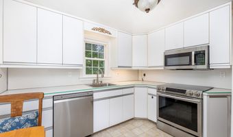 132 Fern Hill Rd, Bristol, CT 06010