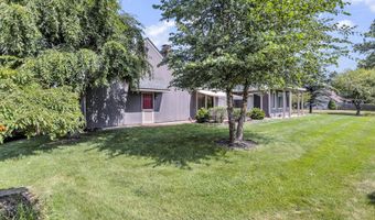 1780 Williamsburg Dr, Adrian, MI 49221