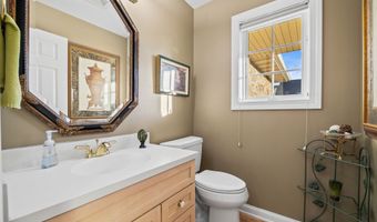 3031 Bayberry Rd, Ames, IA 50014