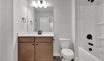 313 Rolling Green Rd, Adairsville, GA 30103