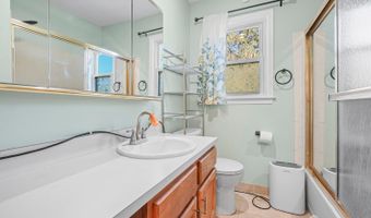1 Dogwood Ct, Sayreville, NJ 08872