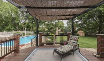 1640 Ridge Hill Ln, Indianapolis, IN 46217