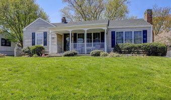 126 9th St, Belford, NJ 07718
