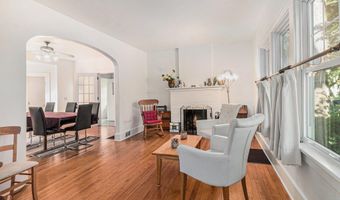 1210 Henry St, Ann Arbor, MI 48104