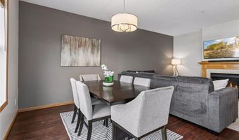 15592 Eagles Nest Way, Apple Valley, MN 55124