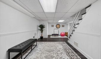 21 Greybirch Rd, Andover, MA 01810