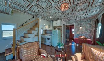 52 Road 8UC, Clark, WY 82435