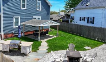 34 Shore Rd, East Providence, RI 02915