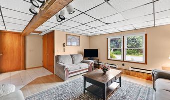 93 Burnham St, Berlin, CT 06037