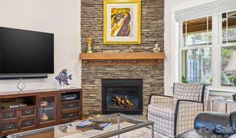 2 Lifestyle Ct, Arden, NC 28704