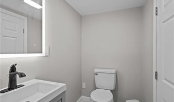 194 Council Rock Rd, Cranston, RI 02921