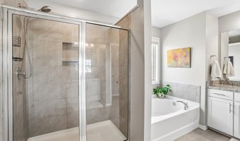 801 Deepwood Ct, Boiling Springs, SC 29316