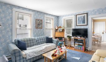 36 Spruce St, Brattleboro, VT 05301