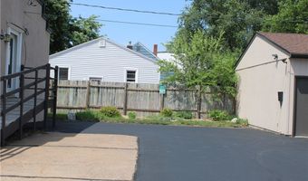 635 Fairfax St, Altoona, WI 54720