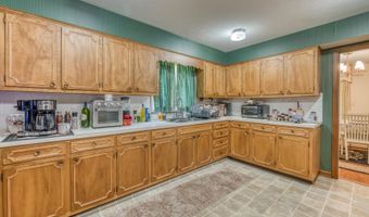 876 NE Falcon Dr, Abingdon, VA 24210