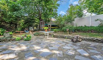 19 W Illinois Ave, Absecon, NJ 08201