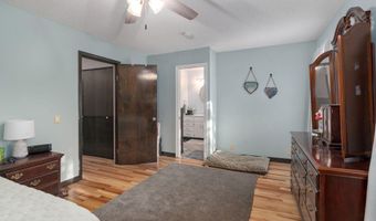1626 Porter Ave, Aurora, MO 65605