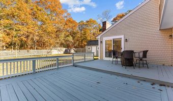 2 Westerly Dr, Bourne, MA 02532