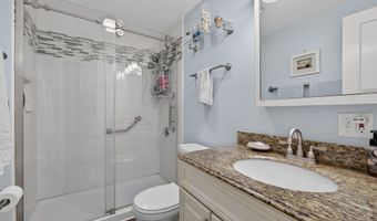 40 Cedar Rd, Clinton, CT 06413