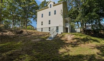 1 Cray St, Cumberland, RI 02864