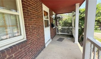 592 Lindell St, Akron, OH 44305