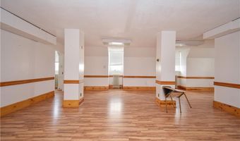82 COURT Sq, Alexander City, AL 35010