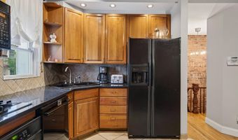 82 Dove St, Albany, NY 12210
