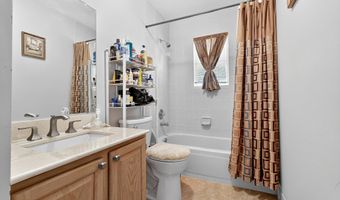 905 Madaline Dr 905, Avenel, NJ 07001