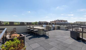 701 N HENRY St 206, Alexandria, VA 22314